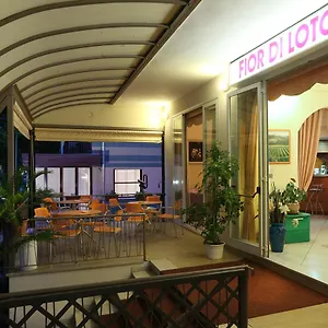https://fior-di-loto-rimini-viale-gubbio-5.riccione-hotels.org